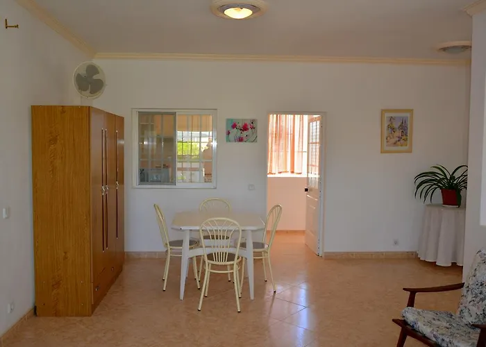 ゲストハウス Belinha - 2*