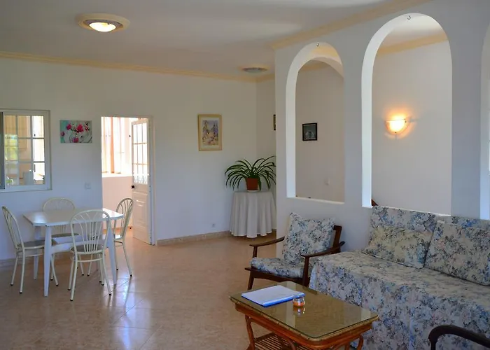 ゲストハウス Belinha -