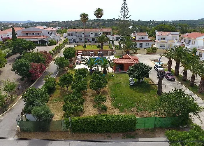 ゲストハウス Belinha -