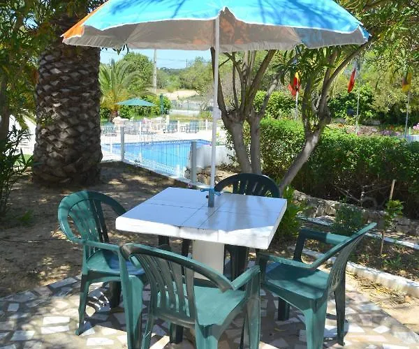 ゲストハウス Belinha - 2*